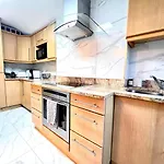 Two Bedroom Appartment In Paddington