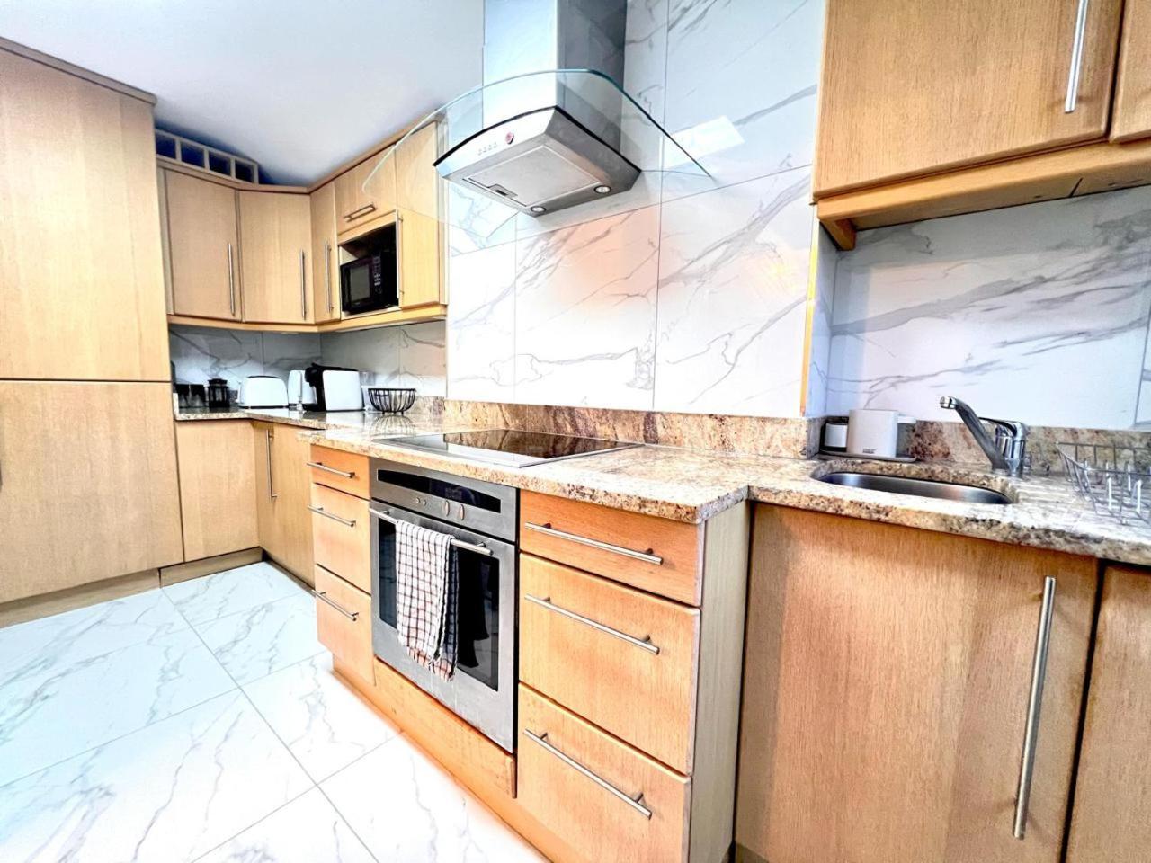 Two Bedroom In Paddington